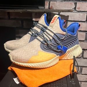 Adidas Bounce Sneakers size 10